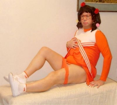 velma cheer
Keywords: bobby socks saddle shoes poodle skirt