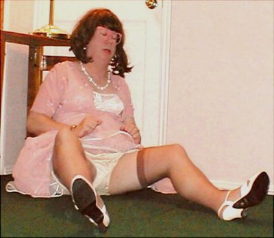 may petticoat
Keywords: stockings bra cd cotton crossdresser cute effeminate feminine girlie girly heels legs miniskirt knickers panties underwear undies upskirt pretty transvestite