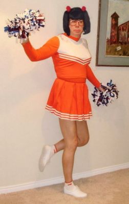 velma cheer
Keywords: bobby socks saddle shoes poodle skirt